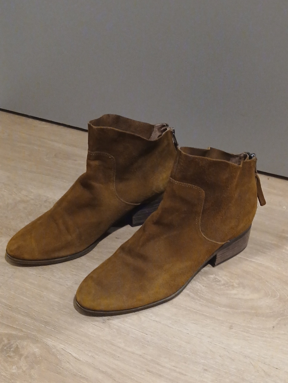 Lucky Brand Brown Suede Leather Ankle Booties Size 9.5M